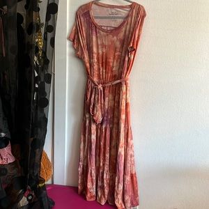 Multicolored Torrid dress. Super soft and stretchy with pockets!